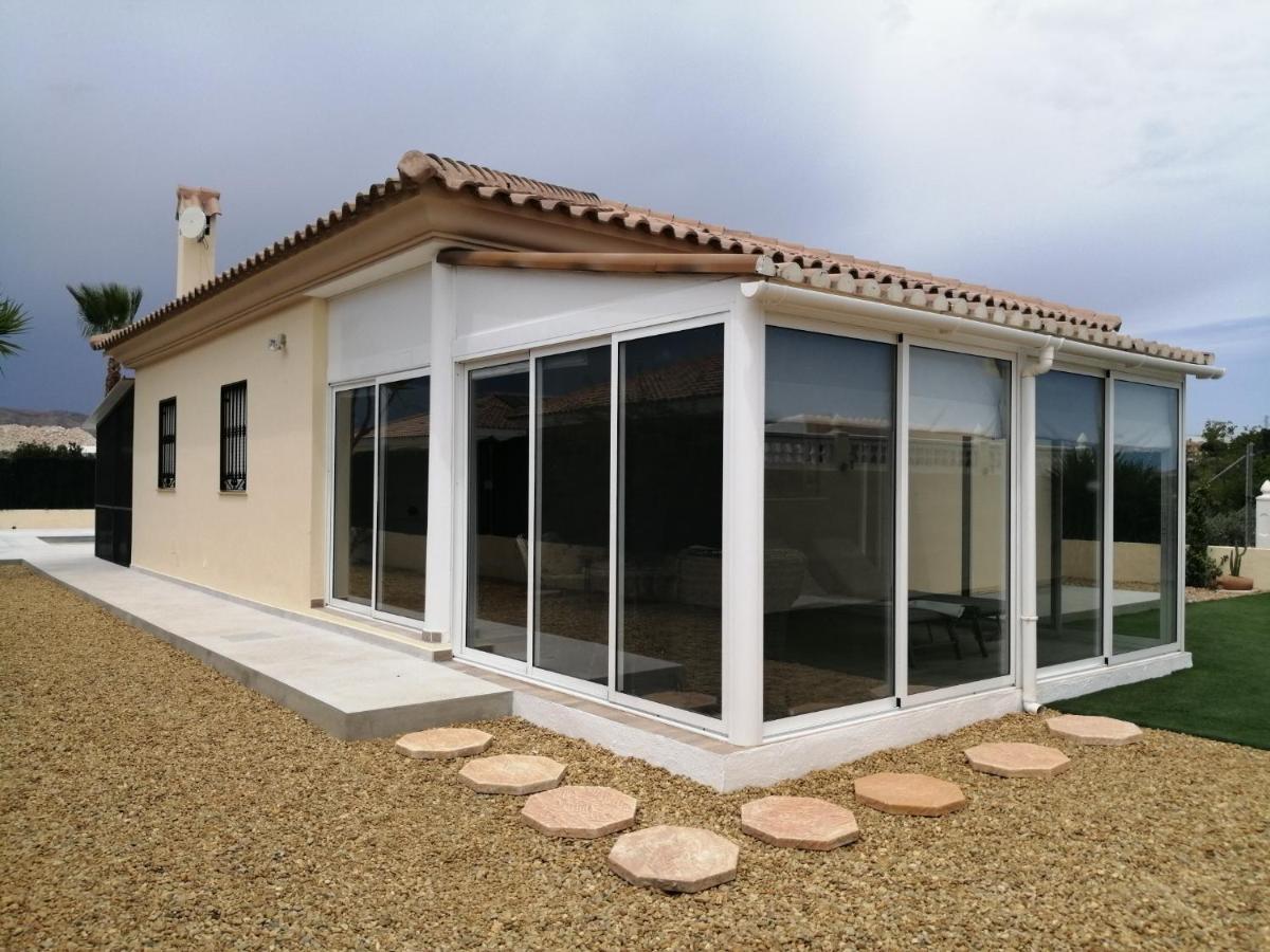 Villa Los Castos Immaculate 2-Bed Villa Arboleas Екстер'єр фото